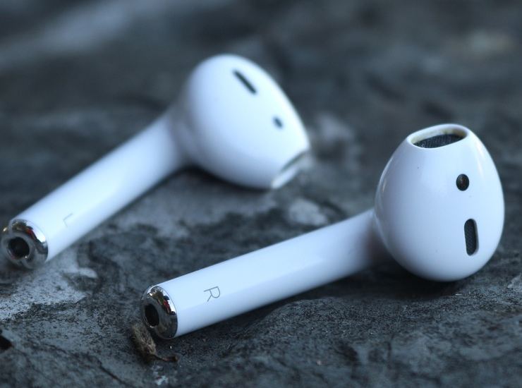 AirPods