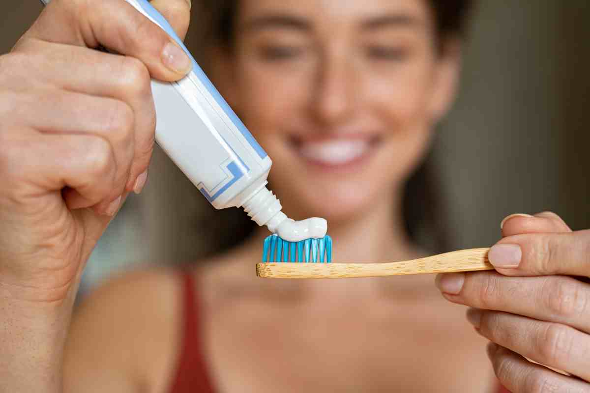 Usi alternativi del dentifricio - Telereggiocalabria.it