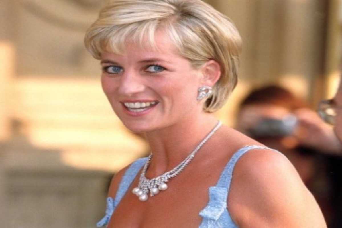 Lady Diana è stata imbalsamata: il retroscena dopo l'incidente telereggiocalabria- Telereggiocalabria.it