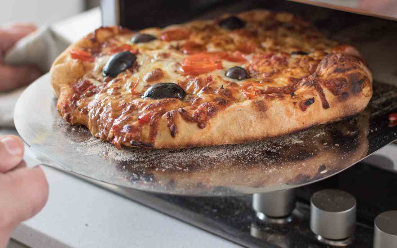 Amazon offerta da non perdere forno pizza 06042023 telereggiocalabria