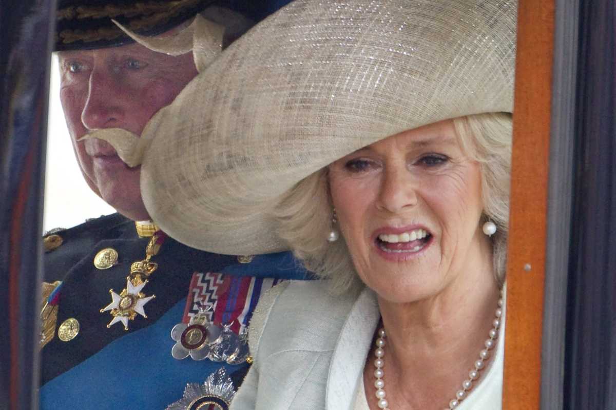 Camilla Parker Bowles figli - TeleReggioCalabria