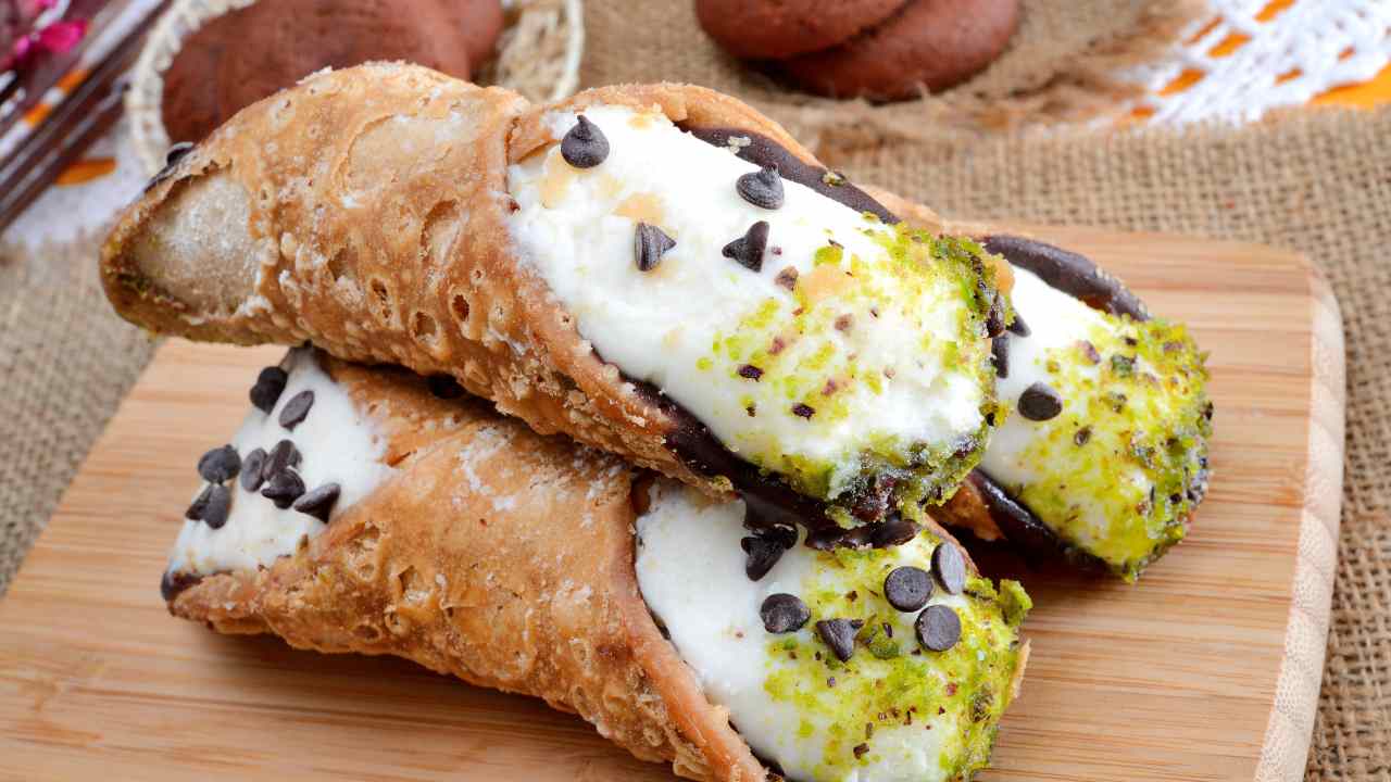 Lo sai perché il cannolo a questa forma Dipende da un rubinetto telereggiocalabria.it 