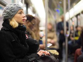 Donne molestie metro - Telereggiocalabria.it