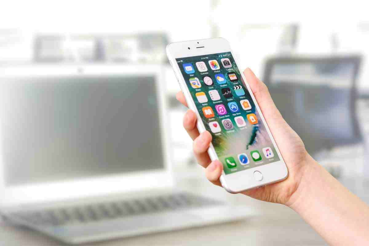 Cambiare sfondo alla tastiera dell'iPhone - Telereggiocalabria.it