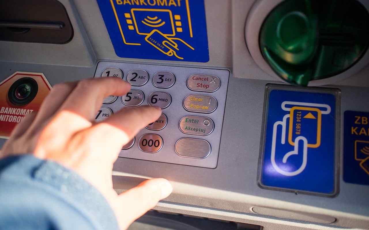 quant è il limite massimo per prelevale al bancomat 02062023 telereggiocalabria